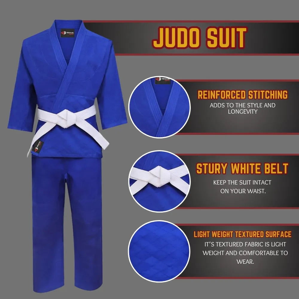 Blauer Judoanzug von Rewon mit verstärkten Nähten, robustem weißen Gürtel und leichter Textur für langlebiges Training.