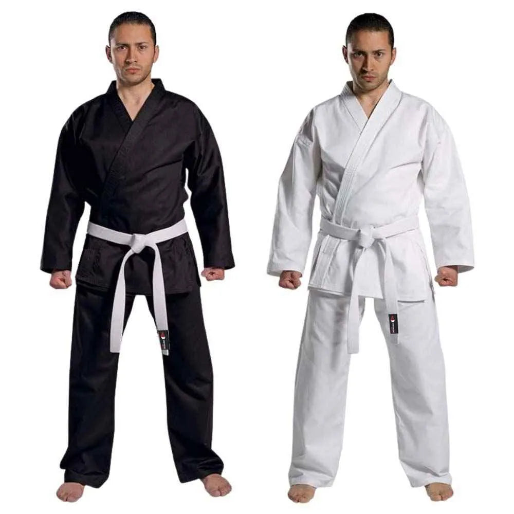 Karateanzug in Schwarz und Weiß von Rewon - Strapazierfähige Karate-Gi für effektives Training, ideal für Box-Fitness Kombinationen.