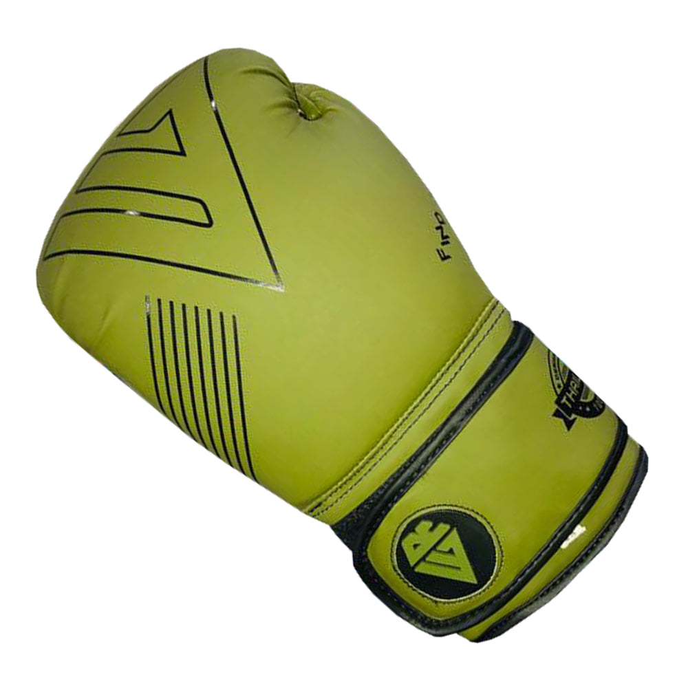 Rewon Excellence R5 green boxing glove, ideal for kickboxing and Muay Thai. Durable leather equipment for fitness training and MMA.
