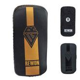 Rewon Classic Schlagpolster in Schwarz/Gold, ideal für Boxtraining, MMA, und Fitness. Hochwertiges Kunstleder, langlebige Leistung.