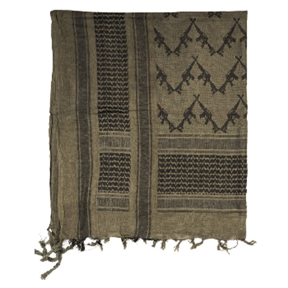 Shemagh scarf for cooling, signaling, and protection, ideal for boxers and fitness enthusiasts, enhances outdoor training experience.