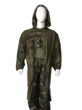 Lightweight Cobra Hood outfit for camouflage, featuring versatile adjustments and fabric-coated fasteners for Boxen and Fitness gear.
