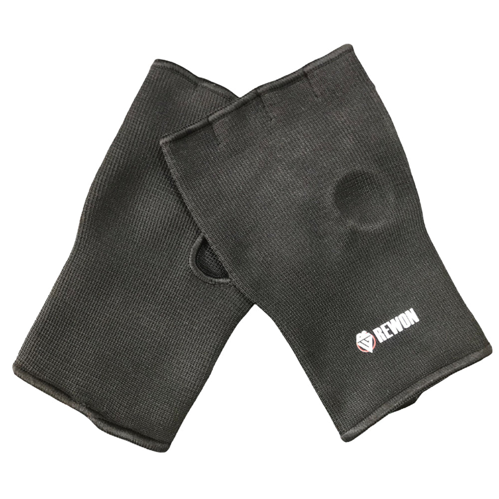 Innenhandschuhe Rewon Schwarz: Atmungsaktiv, dehnbar, ideal für Boxen und Fitness, setzen unter Boxhandschuhen für zusätzlichen Halt.