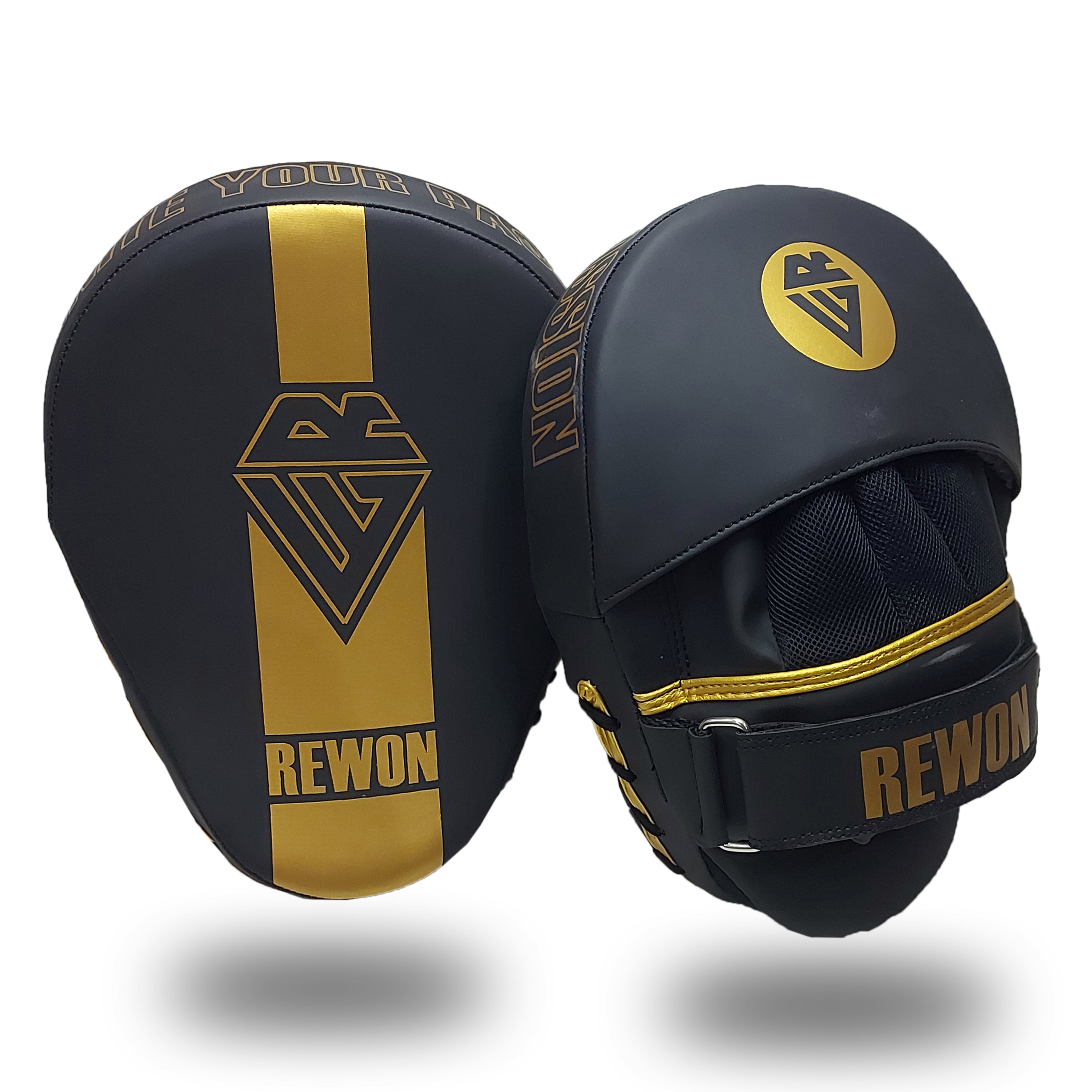 Rewongear Boxing Training Punch Mitts Curved Focus Pads Boxing Coaching PadBoxing Training Punch Mitts Curved Focus PadsMuay Thai Training Gel Padded Kicking PadTraning MittsCoaching sheildsCoaching MittsBoxing Coaching Equipmen